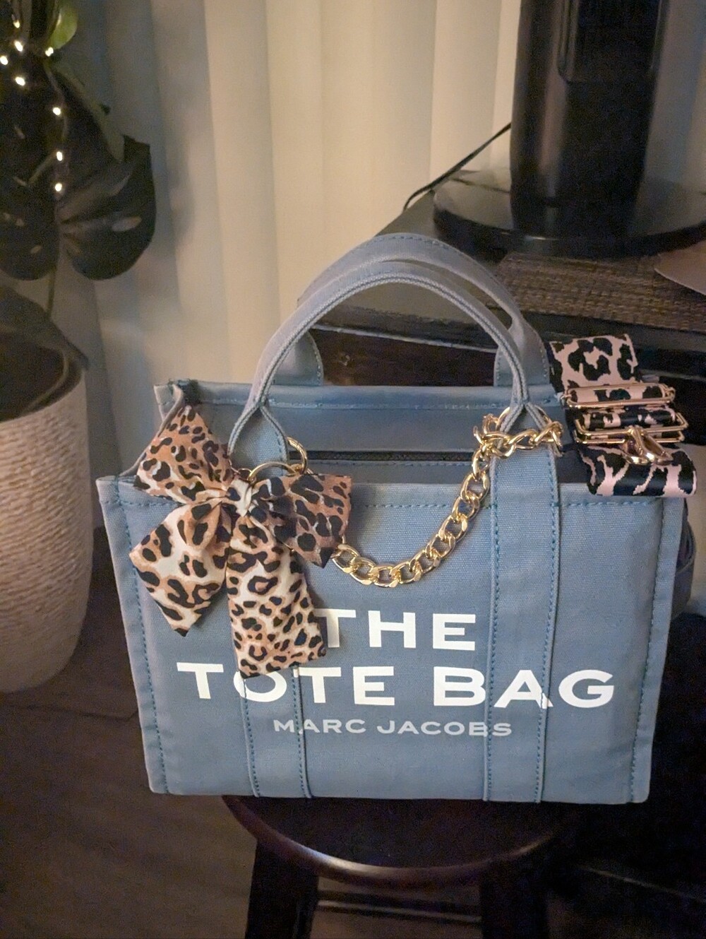 Marc Jacobs Blue Canvas Tote. MEDIUM SIZE. AUTHENTIC. - Picture 3 of 4